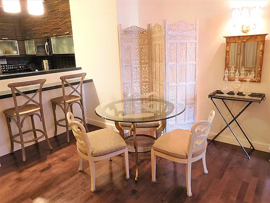 Sold by Renetta Real Estate | media 7