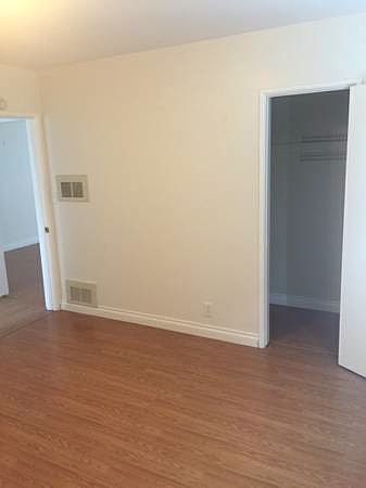2nd image of 214 Calle Miramar APT F