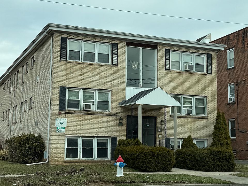 1st image of 179 Elm St APT 12