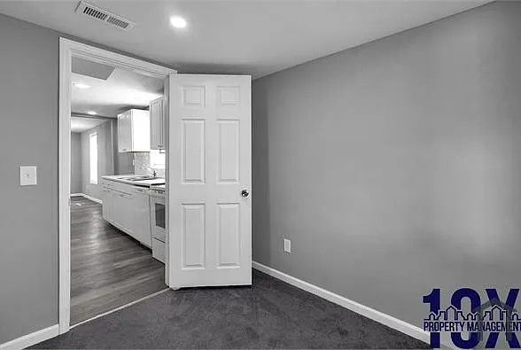 2767 Hiawatha St — Photo 18