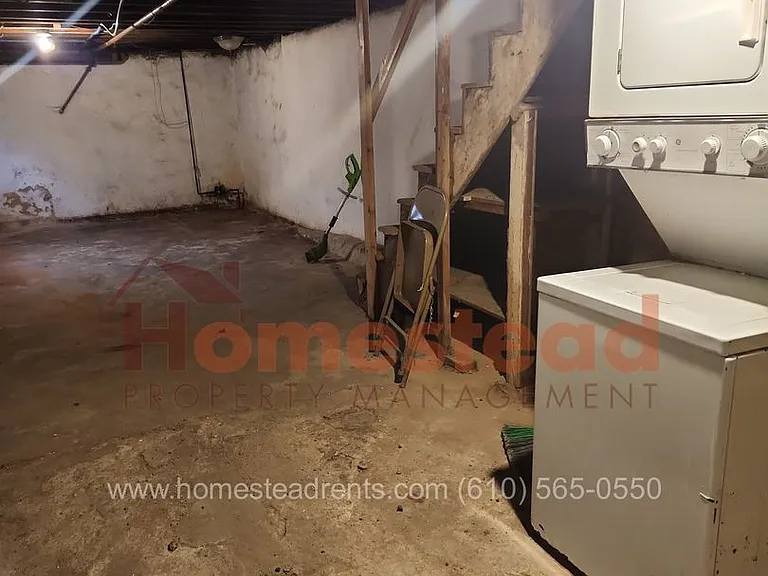 310 Moore St — Photo 17