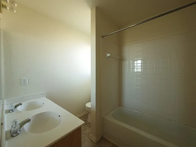 4004 Eula Bea Ct — Photo 11