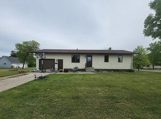 601 Oregon Ave, Breckenridge, MN 56520