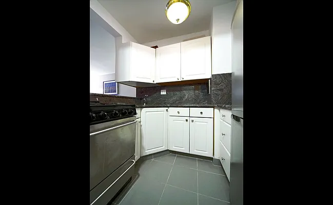 Sold by Douglas Elliman | media 15