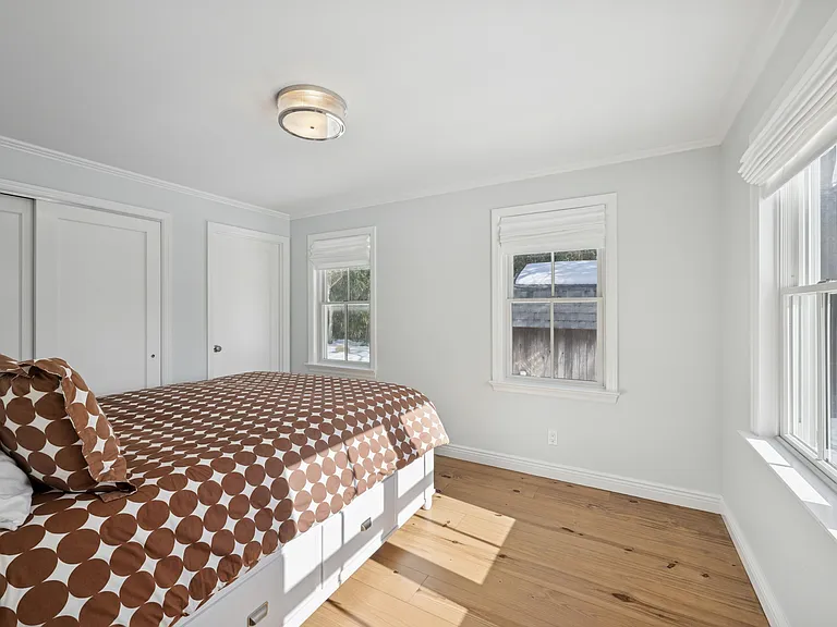 582 Montauk Hwy — Photo 21