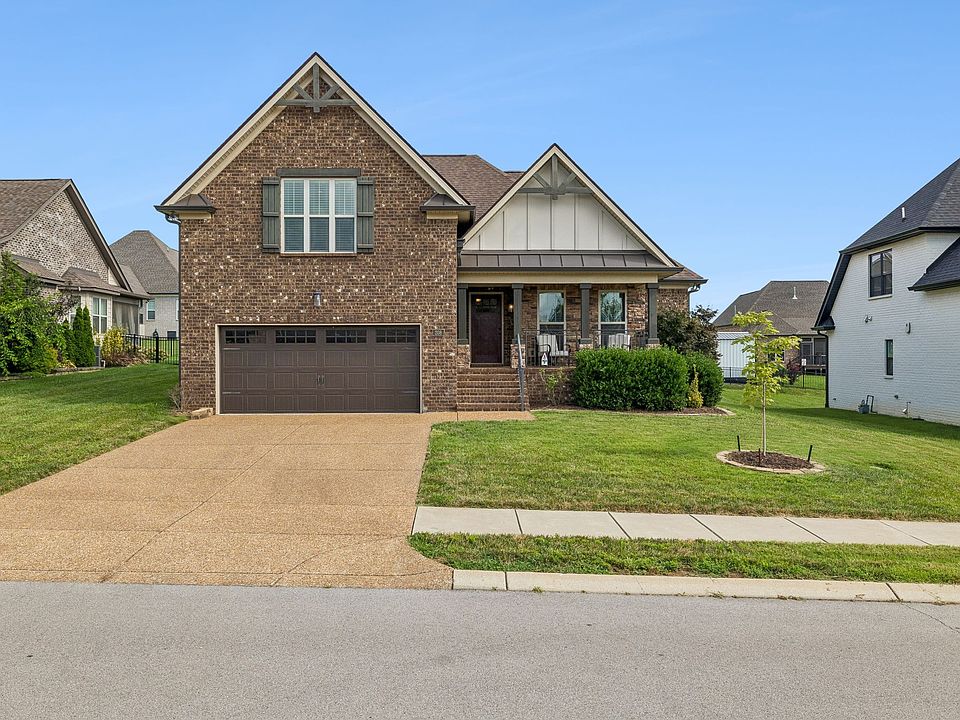 1st image of 208 Ernest Dr