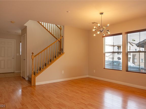 3rd image of 1158 Safari Creek Dr