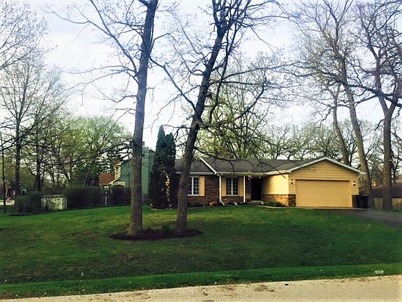 2nd image of 4040 Cornell Ave