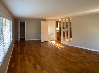 110 Cascade Dr, Amherst, NY