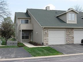 4th image of 5672 Oak Village Dr