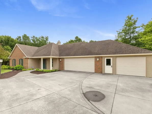 1977 S Kleespie Ct, Columbia City, IN 46725