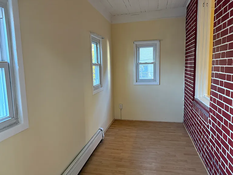161 Front St #1 — Photo 3