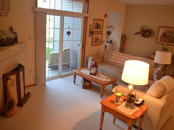 2nd image of 191 W Oak Leaf Dr Unit 3