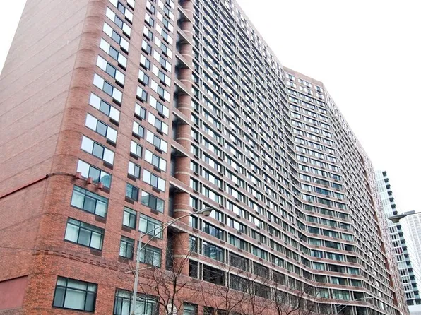 211 E Ohio St APT 819, Chicago, IL 60611