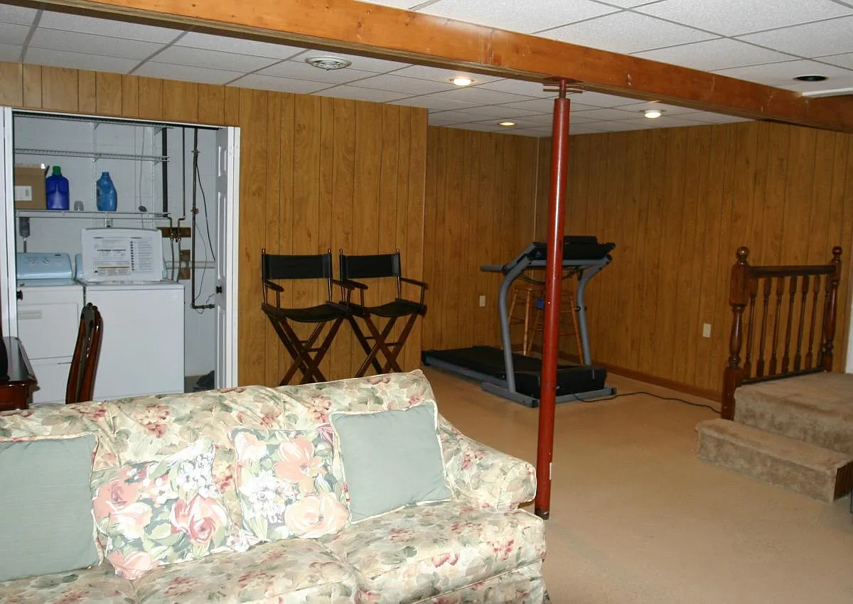 3 bed, 2.5 bath, 1650 sqft, $2,150 — Photo 3
