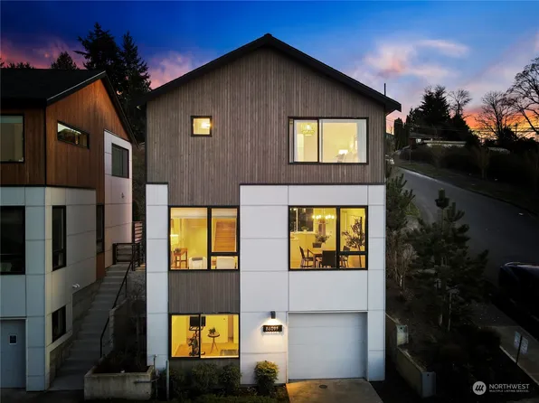 8609 39th Avenue S #F, Seattle, WA 98118