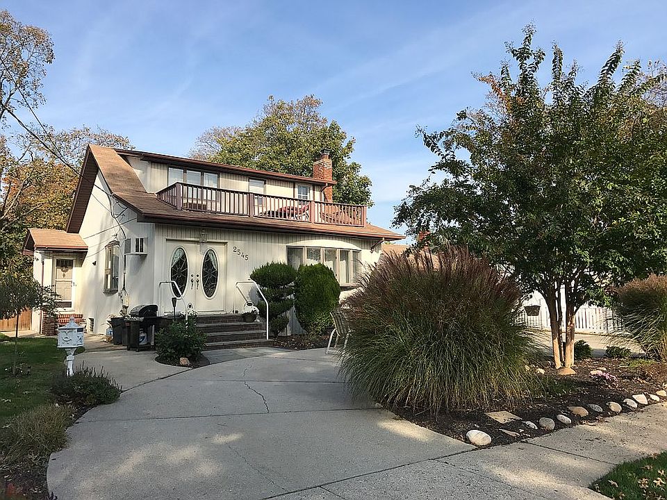 1st image of 2545 Columbus Ave