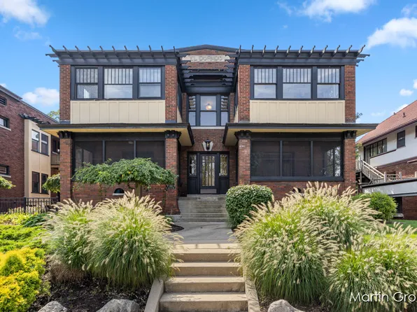 506 Lyon St NE #1, Grand Rapids, MI 49503