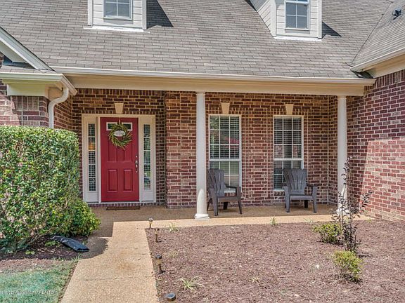 2nd image of 2586 Greencliff Dr