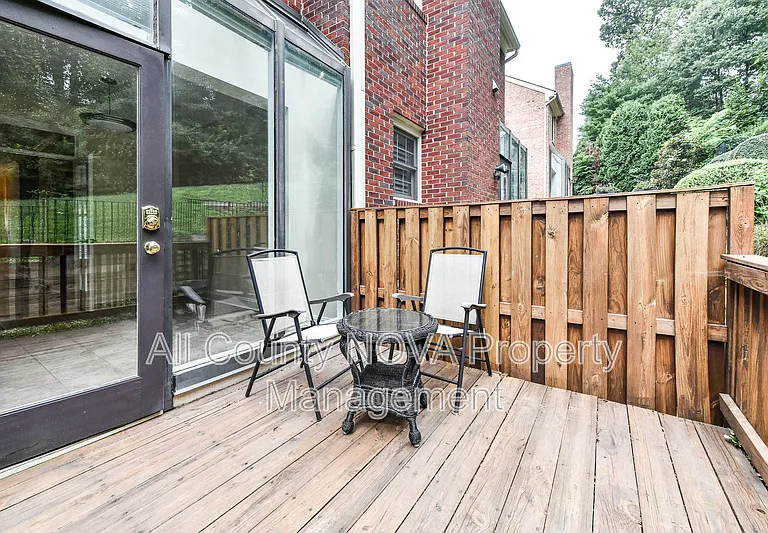 6006 Kelsey Ct — Photo 28