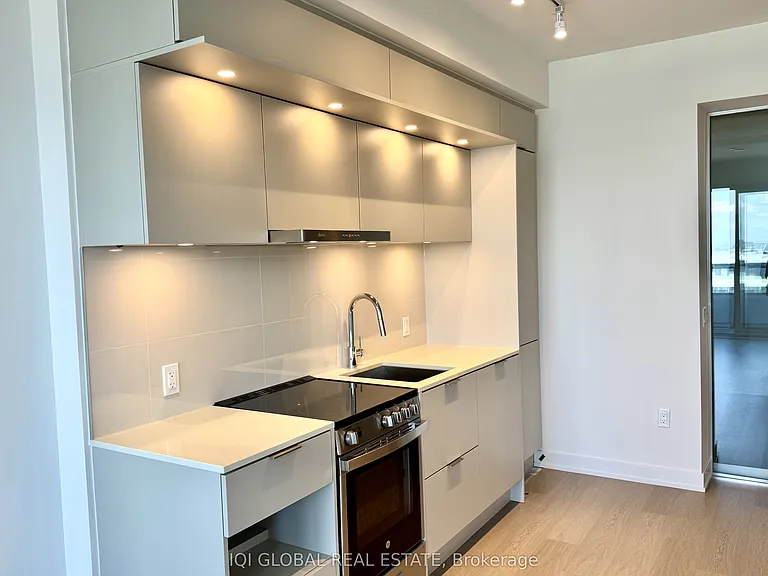 448 Burnhamthorpe Rd N #6506 — Photo 10