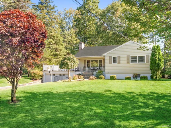 17 Birchwood Lane, Hartsdale, NY 10530