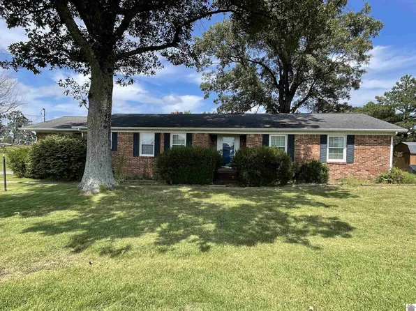 8446 State Route 121 S, Farmington, KY 42040