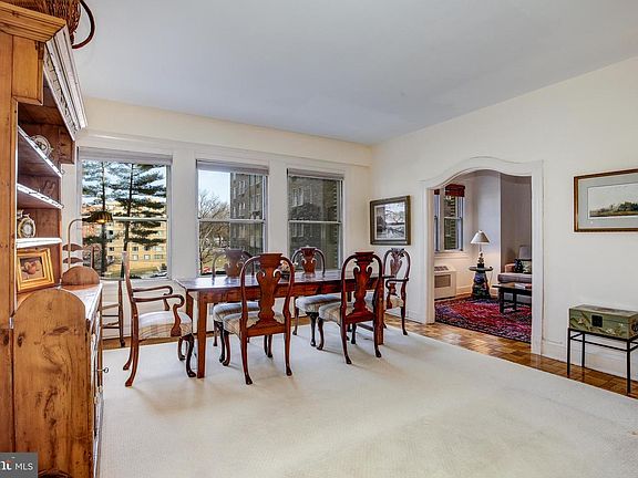 5th image of 4000 Cathedral Ave NW #116B