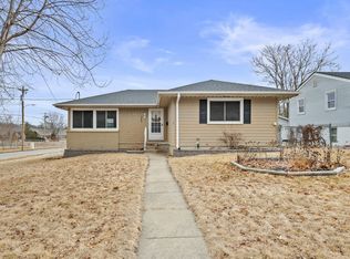 549 28th St, West Des Moines, IA 50265