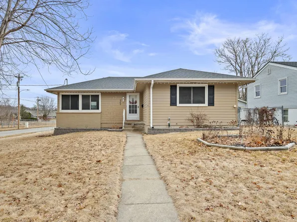 549 28th St, West Des Moines, IA 50265