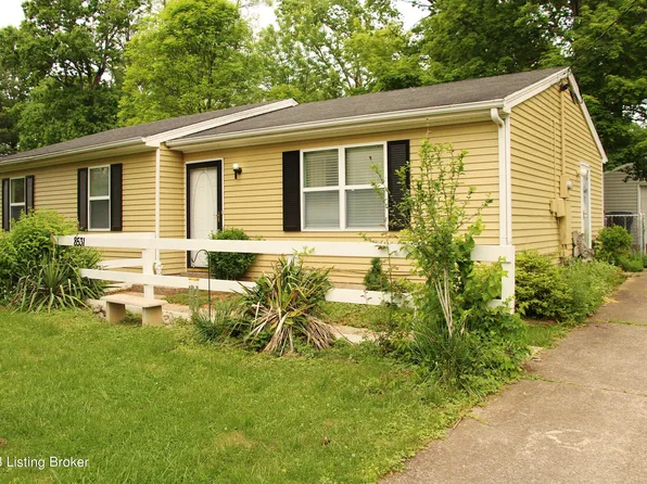 8531 Confederate Place Dr, Pewee Valley, KY 40056