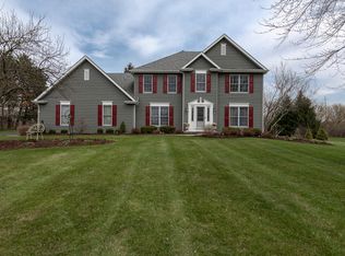 3920 Rockspur Trl, Crystal Lake, IL 60012