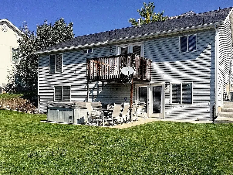2344 Dakota Ave — Photo 9