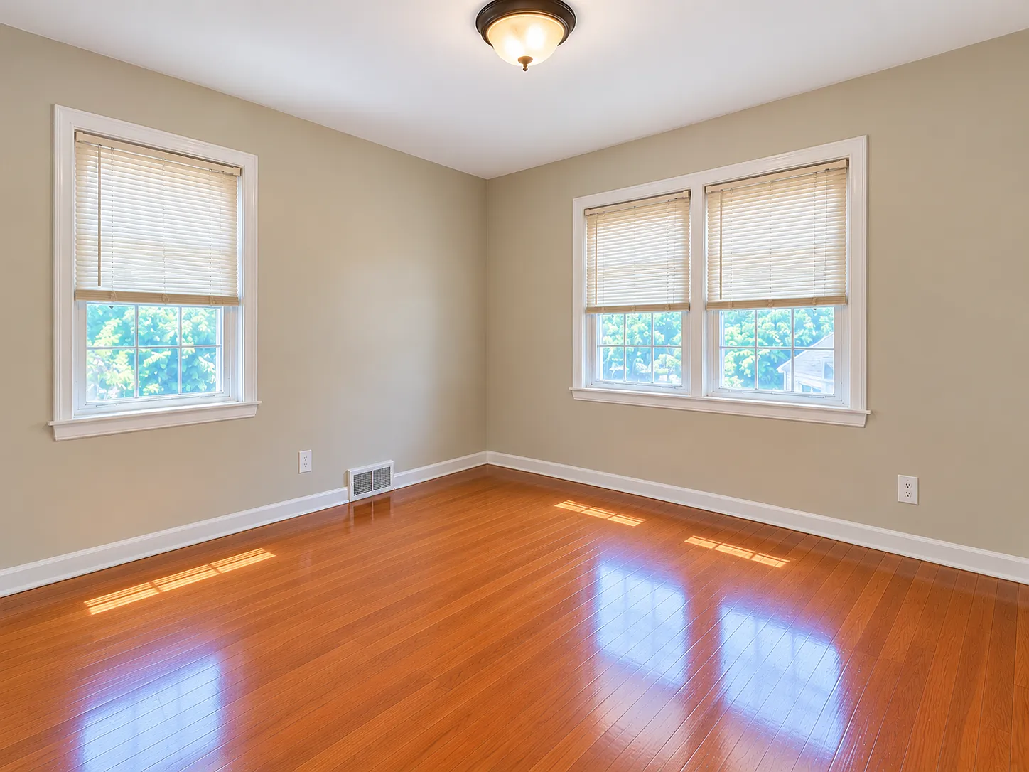 3633 Ingleside Rd - Unit 2 — Photo 4