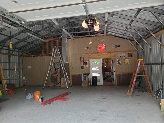 4th image of 3555 Evangeline Dr