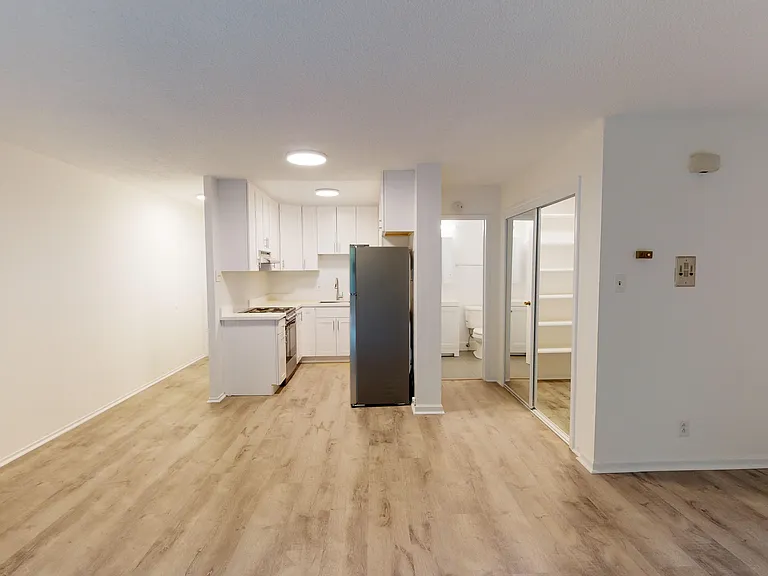 1771 Highland Place — Photo 2