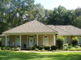 108 Rivervale Dr, Bainbridge, GA 39817