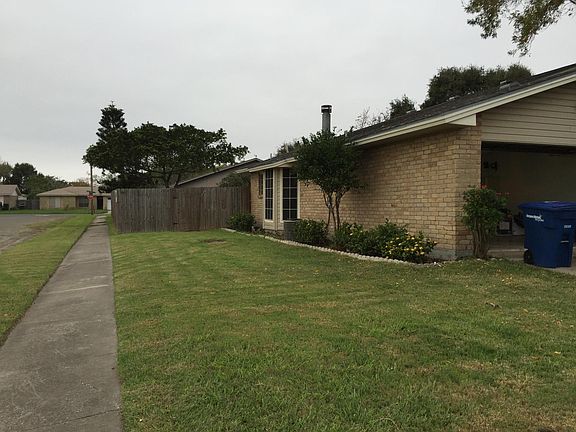 3rd image of 1761 Dawn Breeze Dr