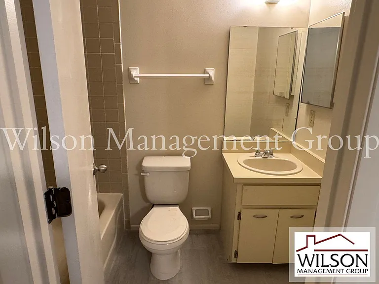 10041 Massey St — Photo 17