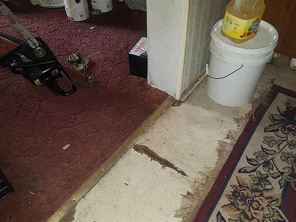 5th image of 125 Wallace Ave