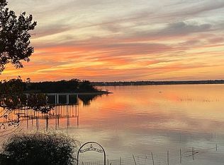 409 Island Lodges Dr, Buchanan Dam, TX 78609