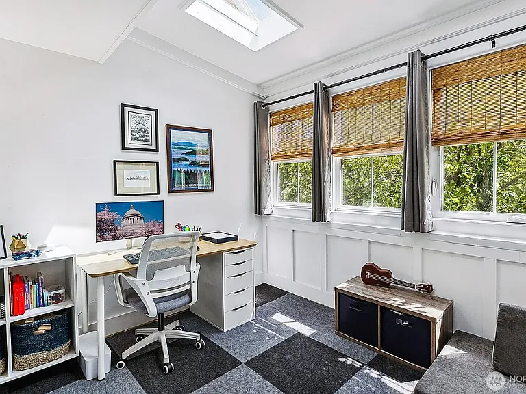 490 Madison Ave N #202 — Photo 6