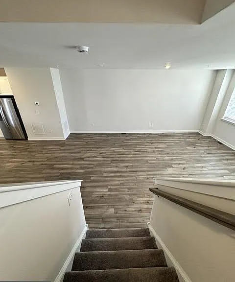75 Continental Way — Photo 29
