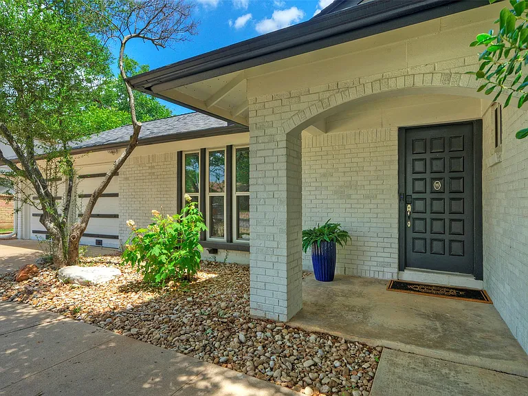 10129 Aspen St — Photo 3