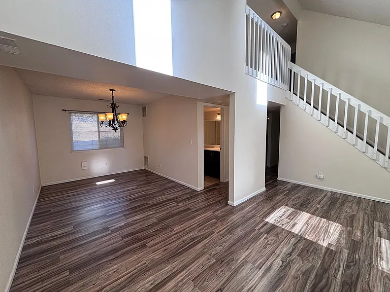 3990 Vicksburg Ter — Photo 4
