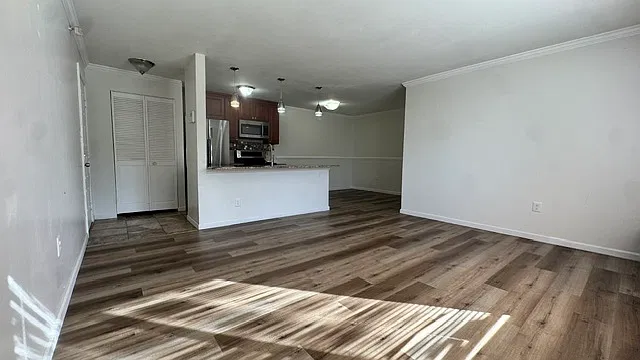 2 bed, $2,200 — Photo 2