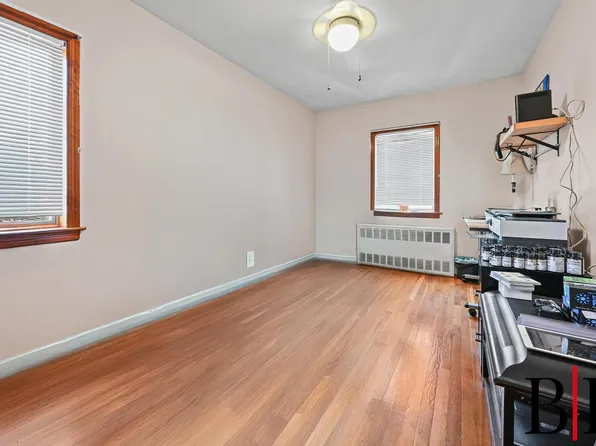 2401 East 63rd Street image 11 of 16