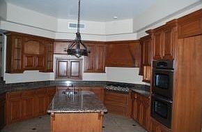 5th image of 425 Country Oaks Dr
