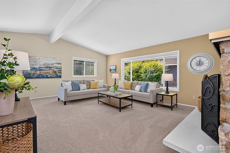 4th image of 509 NW 178th Place