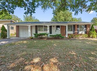 587 Twigwood Dr, Ballwin, MO